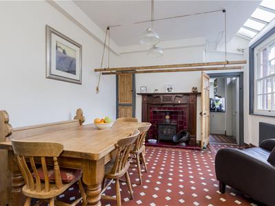 Breakfast Room